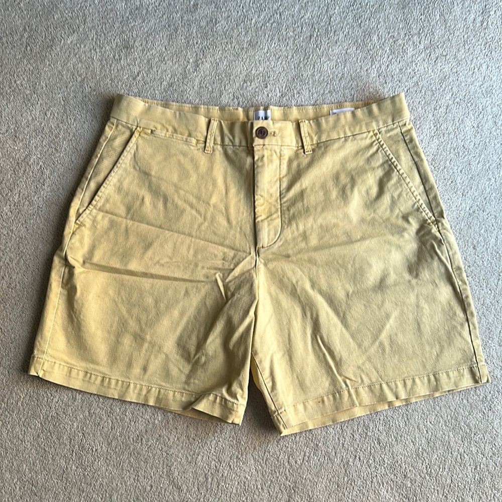Men’s Gap Shorts - size 34